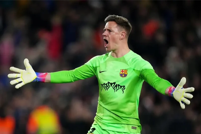 Barca muốn thanh lý, nhưng Ter Stegen quyết không đi