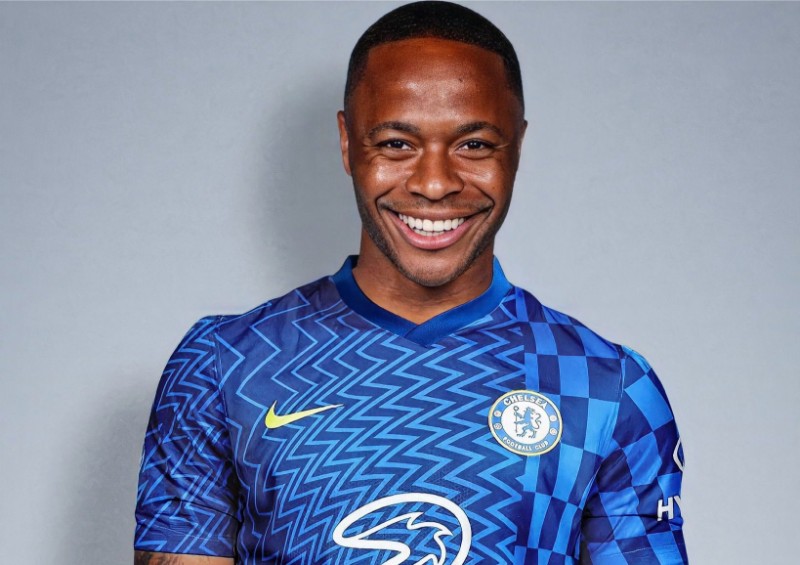 Sterling không còn cơ hội ở lại Chelsea